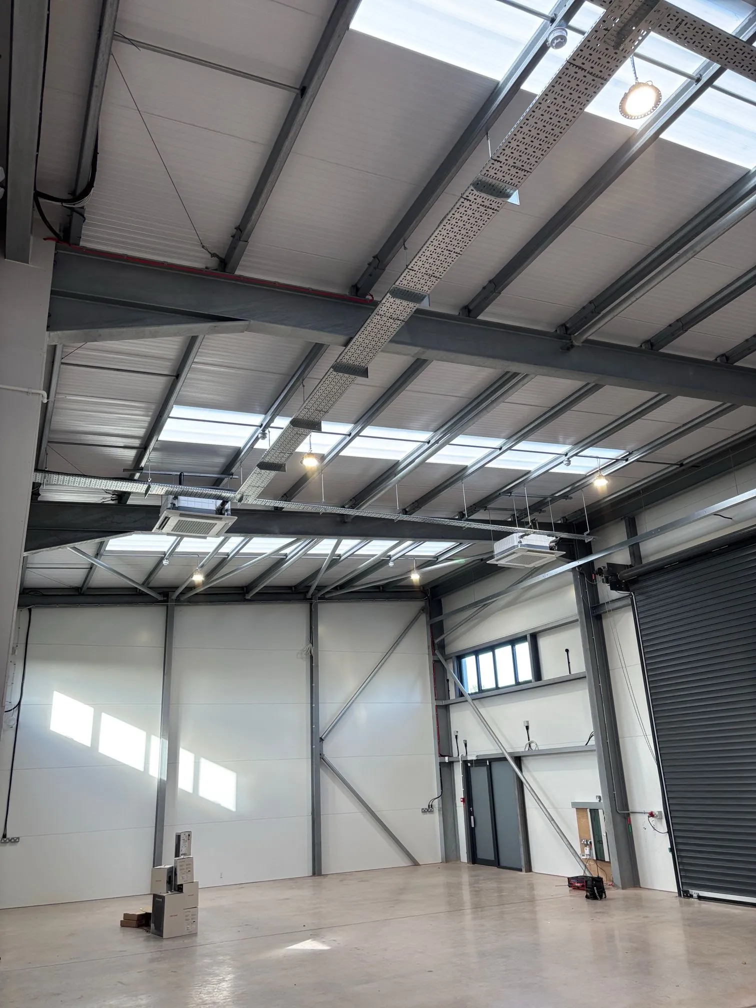 Air conditioning in a commercial unit